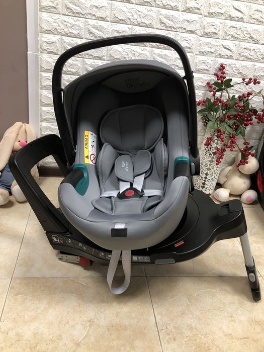 Автокрісло Britax Römer BABY-SAFE3 i-SIZE Група 0+ (0-13 кг) брітакс