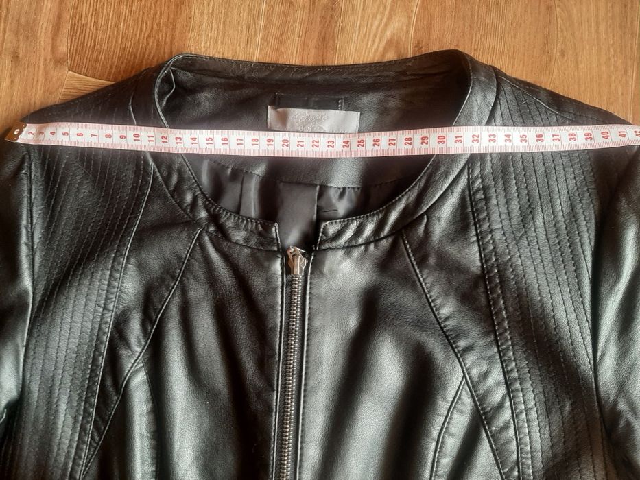 Продам кожаную курточку р.44-46, б/у,в хорошем  состоянии