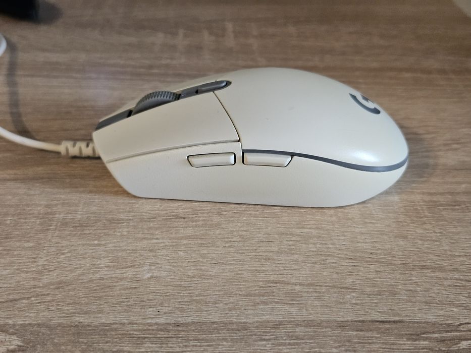 Мишка Logitech g102 lightsync біла
