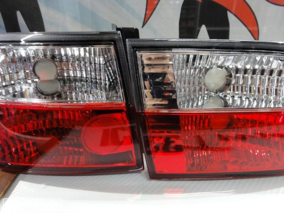 Faróis / farolins traseiros euro look para Honda Civic 92-95 3 portas red / clear (vermelho / cristal)