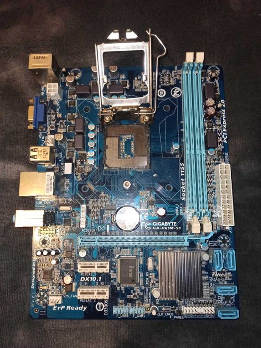 płyta główna GIGABYTE GA-H61M-S1 sprawna ale jeden slot RAM uszkodzony