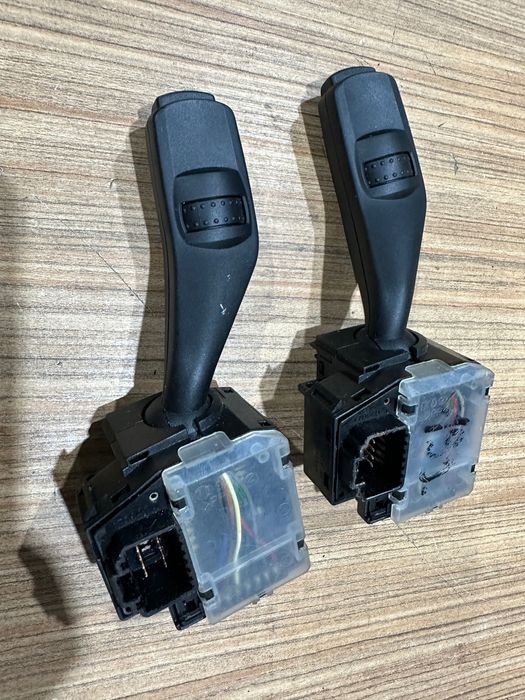 Переключатель подрулевой правый ford focus transit c-max 4M5T17A553BD