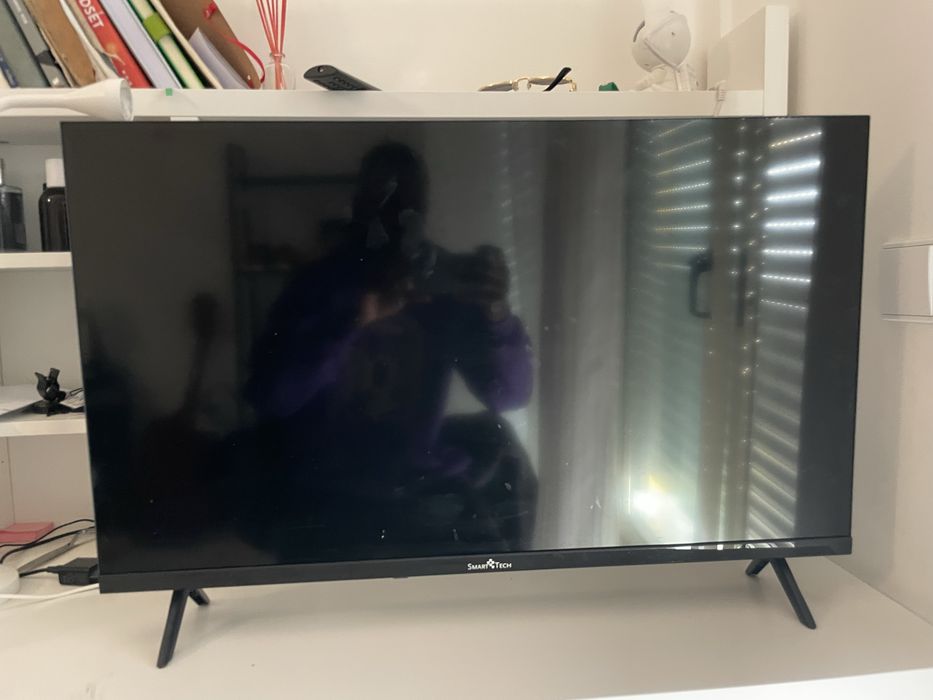 Tv com pouco 1 mês de uso