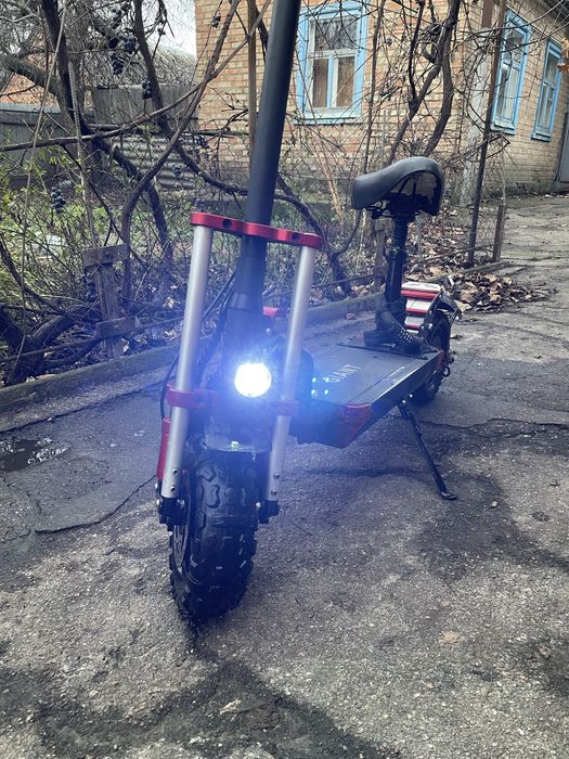 Електросамокат GIANT