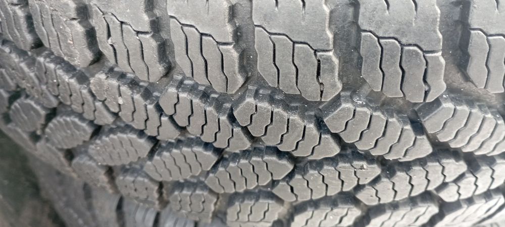 Debica 145 70 r13 4шт 2шт шини зимові таврія матіз QQ резина з Європи