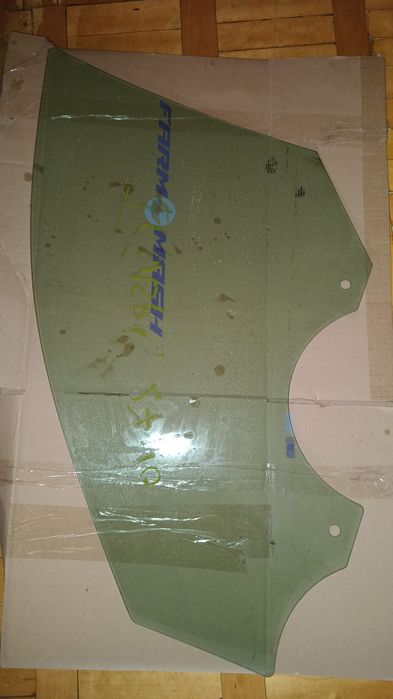 Skoda Rapid Шкода Рапид  скло переднє праве