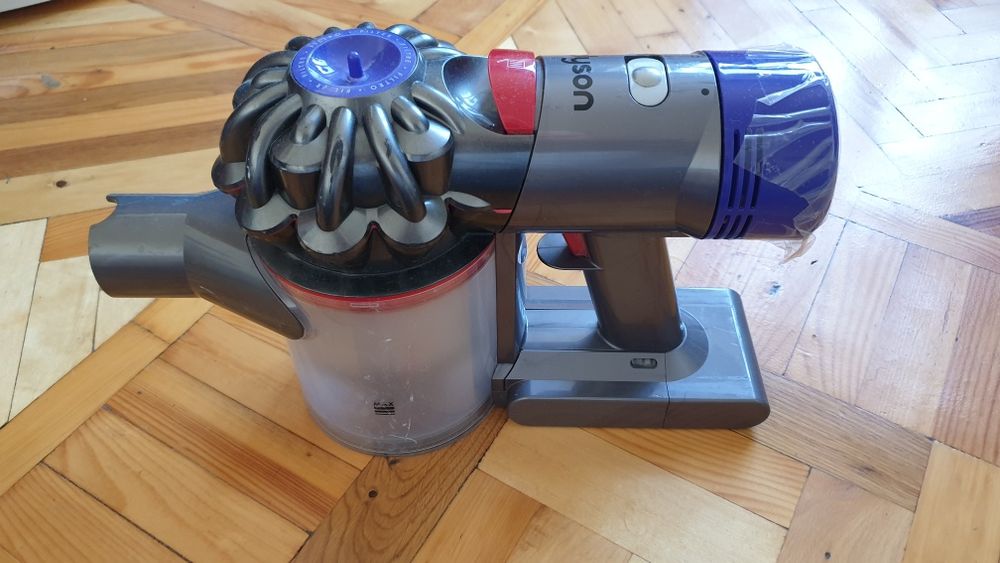 Пылесос Dyson V6, V7, V8, насадки, зарядное, фильтр v10