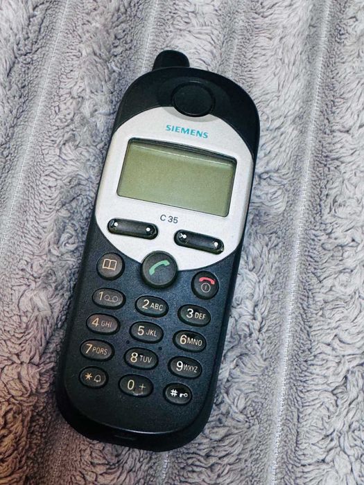 Stare telefony dla kolekcjonerów. Siemens Nokia