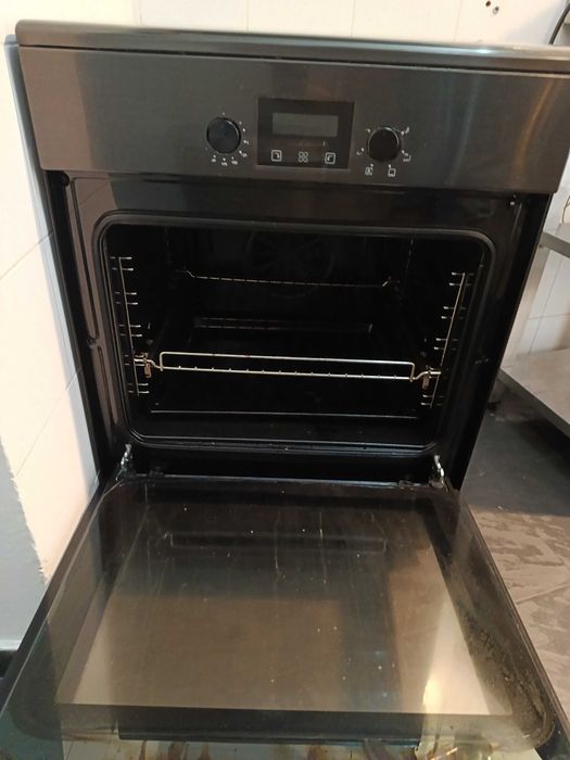 Fogão de indução e forno elétrico