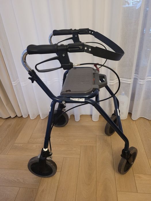 Chodzik czterokolowy