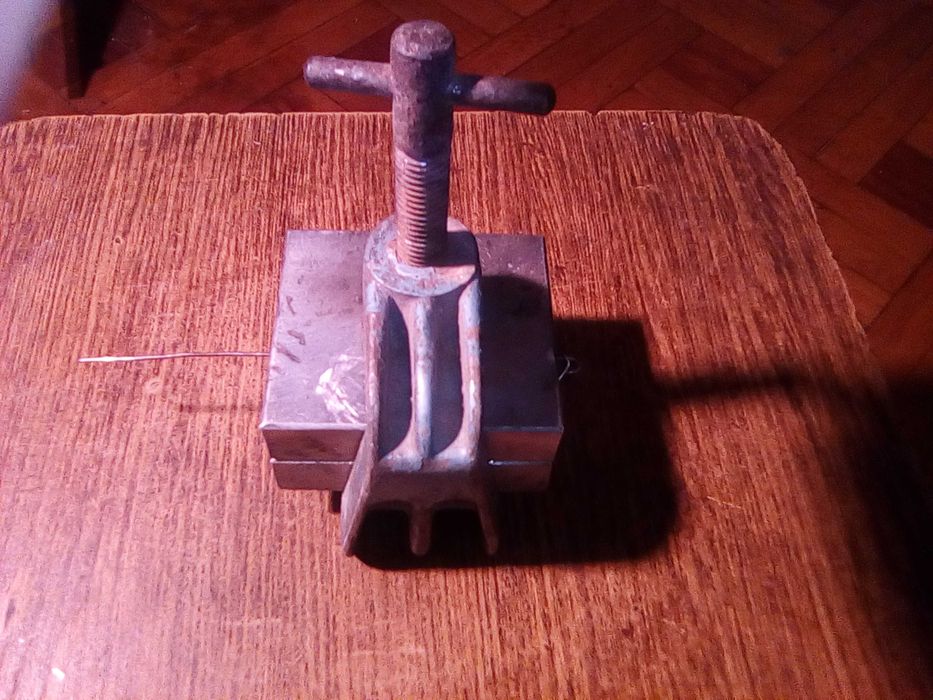 Форма для литья грузил , 170 гр .