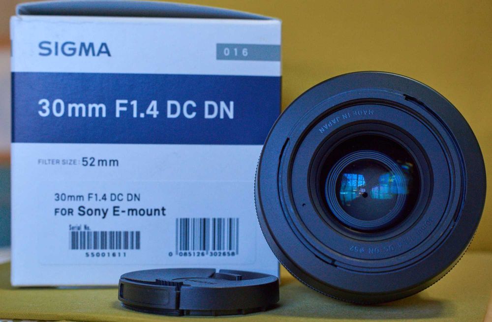Sigma 30mm f/1.4 DC DN Contemporary (Sony e-mount APS-C)