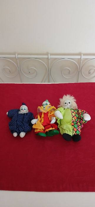 Três palhaços de decoração