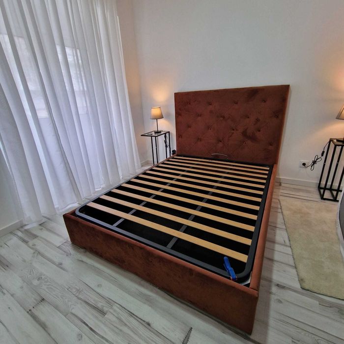 Camas De Casal Estofadas Top de Gama 190x140m Estrado Incluído 199€ !!