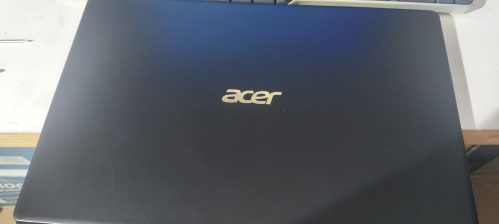 portáteis Acer  i5 8 gb 250 SSD  15.6
