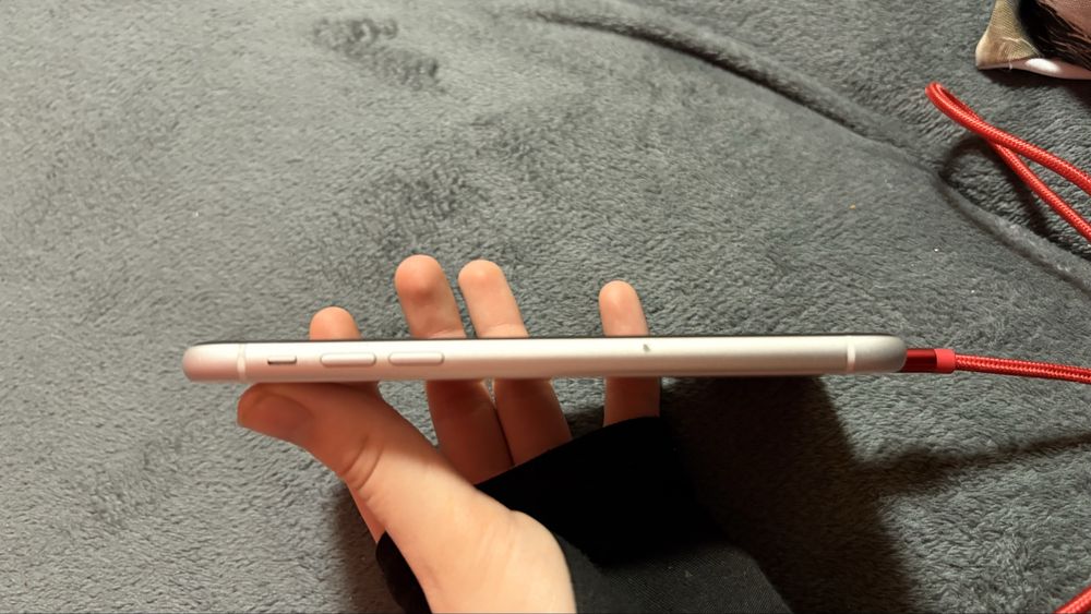 Айфон Xr white Apple