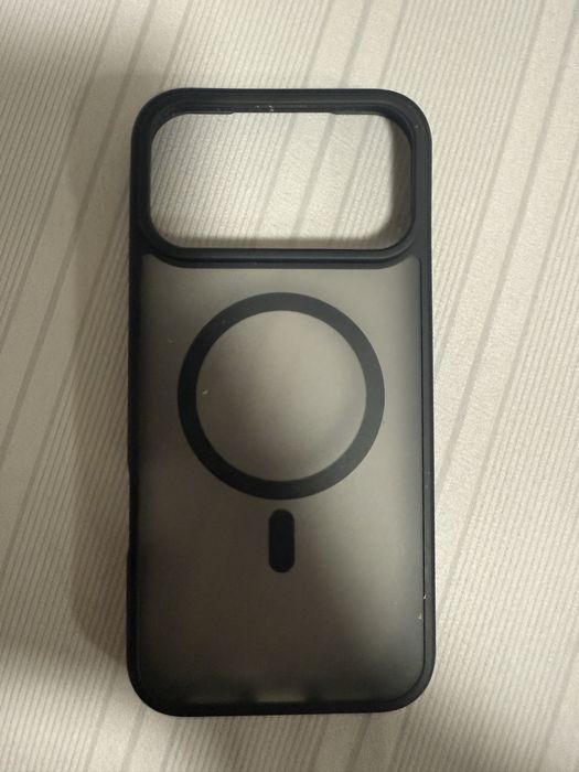 Чохли на iphone 17 pro max