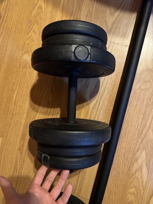 Drążek stacjinarny Davski+2x10kg hantle