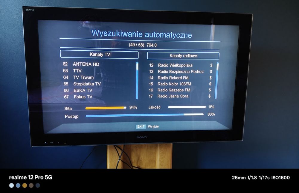 Telewizor 46" + stolik