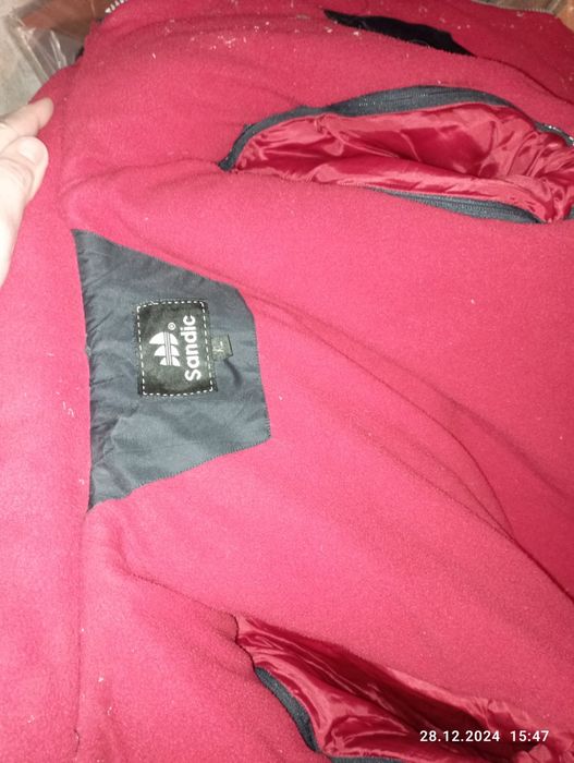 Отдам детскую куртку зимнюю