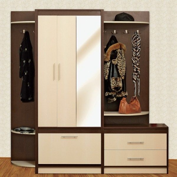 Передпокій в коридор.