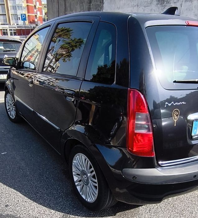 Carro Lancia Musa