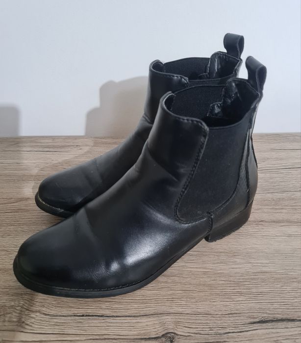 Czarne botki r. 38