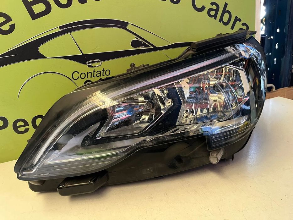 Peugeot 3008 5008 II - FAROL ESQUERDO - FF833
