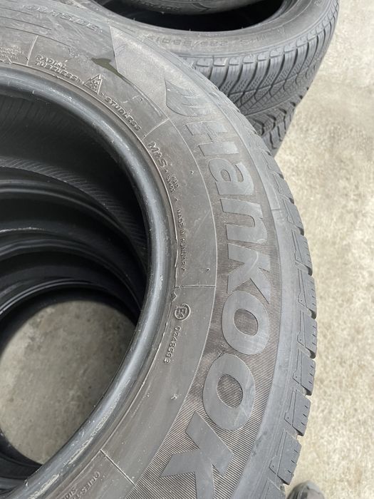 215/70/16 Hankook Winter Icept Evo