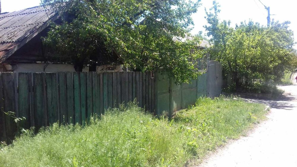 Продам півбудинку окремий двір Арнаутово