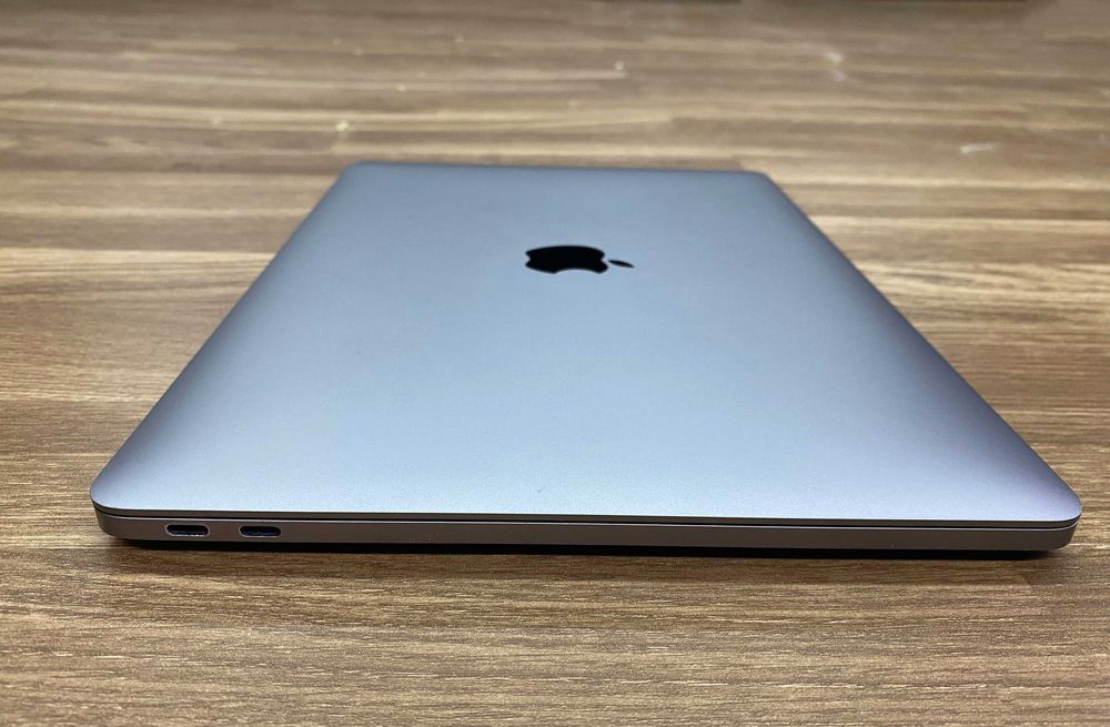 MacBook Pro 13 (2017) (A1708) - i5 / 8GB Ram / 128GB SSD -Com garantia64354216837377123