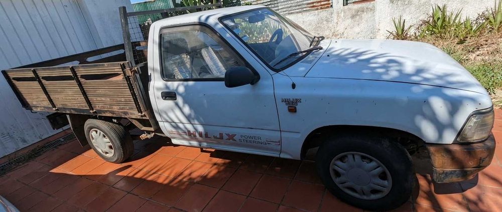 Toyota Hilux 2.4D 1993 3 lugares