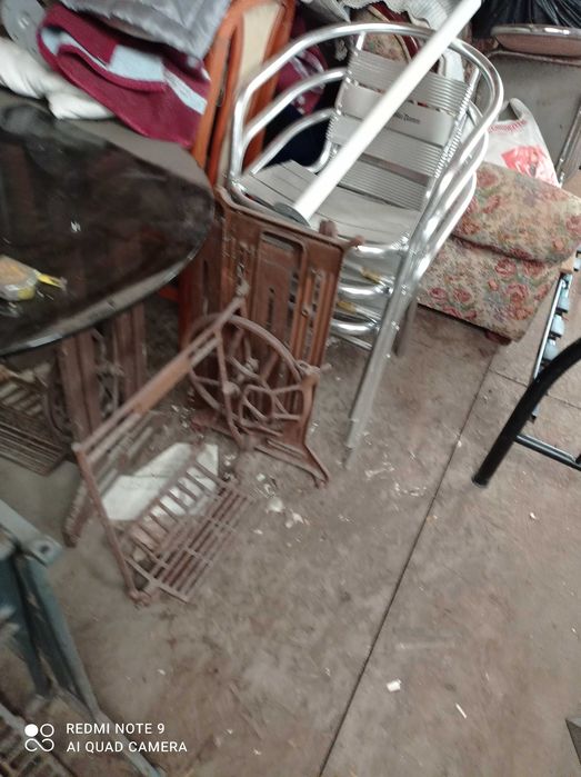 Pernas maquinas costuras antigas em ferro fundido