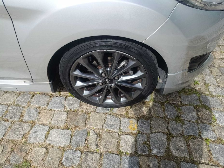 Ford Fiesta ST line 5 portas
