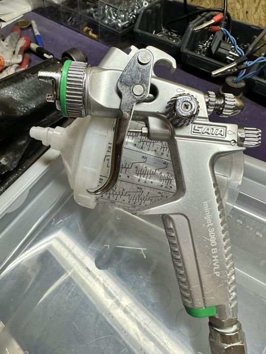 Pistolet lakierniczy sata