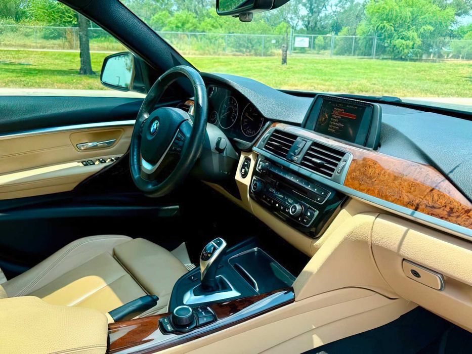 BMW 3 Series 330I      2017