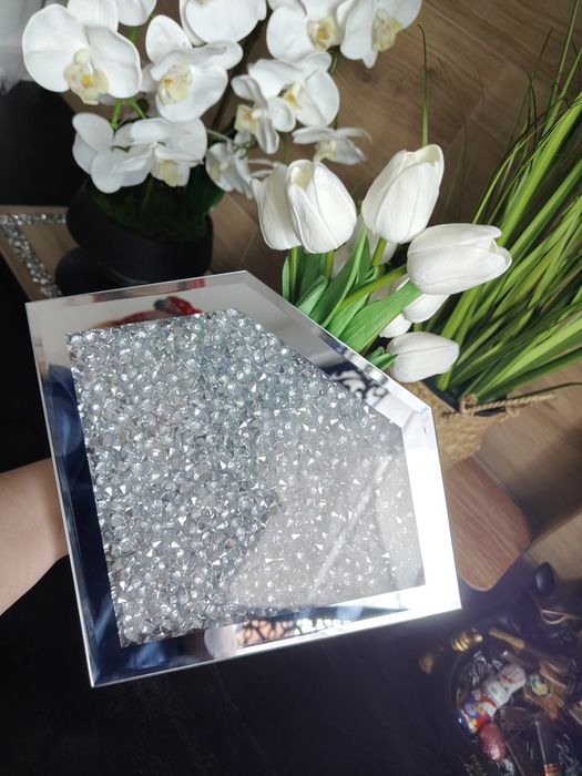 Wazon ścienny z kryształkami Glamour można też postawić