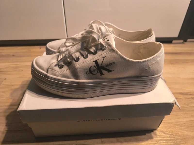 Damskie sneakersy calvin klein jeans, 38, białe