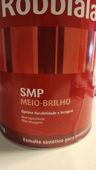 Robbialac Esmalte Sintético para madeira e metal