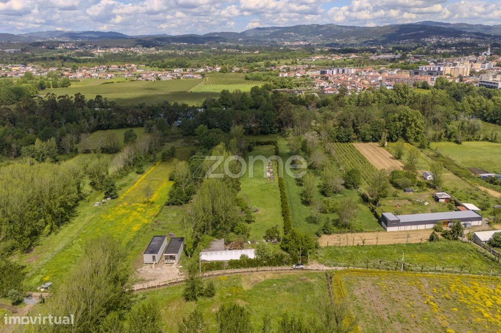 Terreno, Merelim (São Paio), Panoias e Parada de Tibães