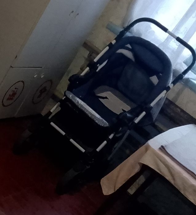 Продам детскую коляску