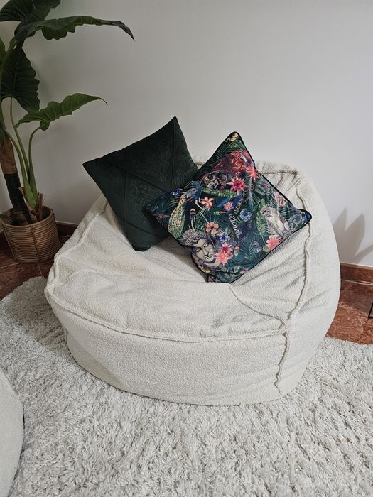 Puffs (2x) como novos