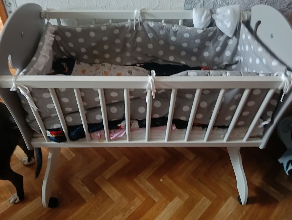 Kołyska z wyposażeniem