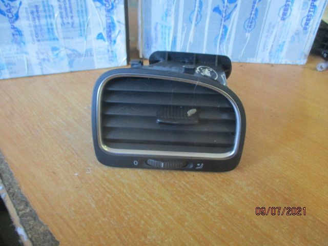 Difusor / saída de ar VOLKSWAGEN Golf VI (5K1)