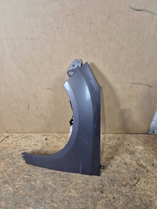Ford Focus MK3 błotnik przedni lewy przód.