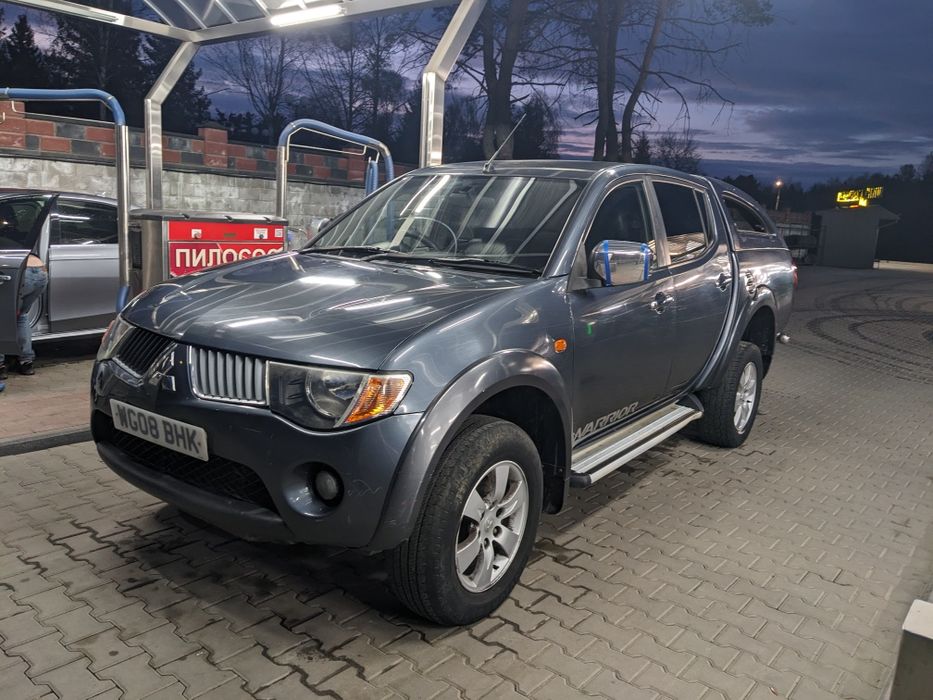 Міцубісі л200 пікап для зсу