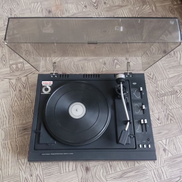 Продам проигрыватель Радиотехника-301М