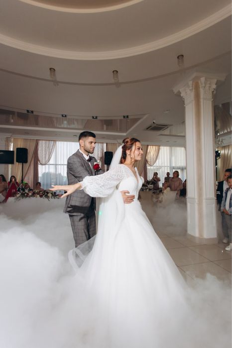 Продам весільне плаття/сукню