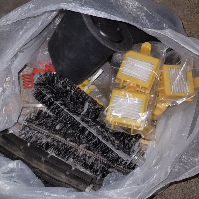 Odkurzacz I robot 786 na części