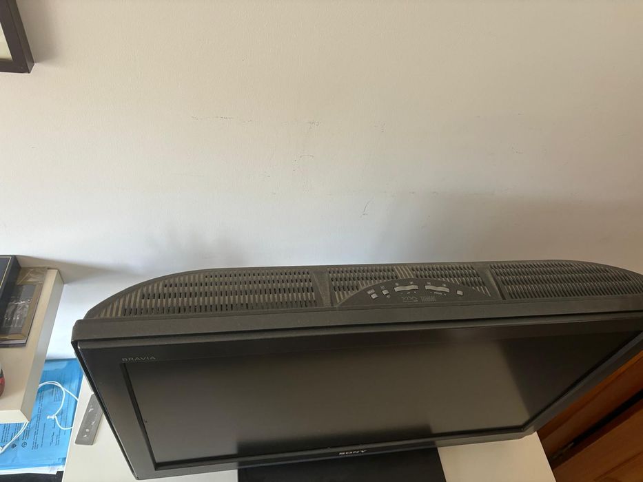 Televisão usada - quase nova